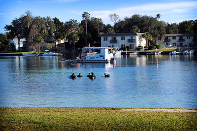 Scuba class in the water